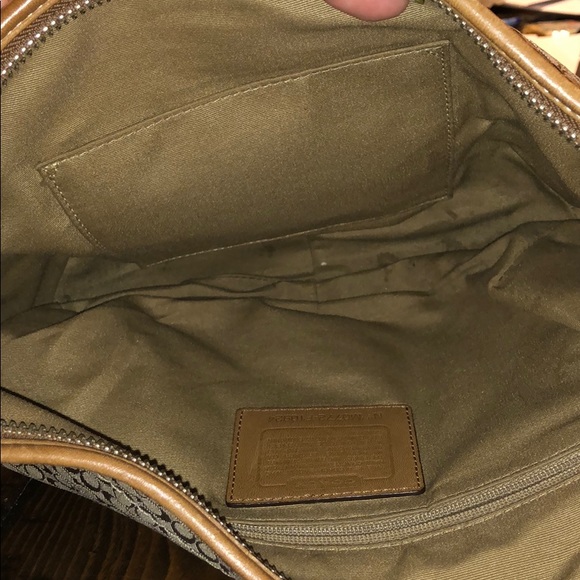 Coach hobo bag with matching coin purse - Picture 3 of 6